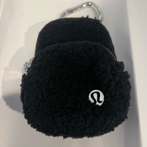 NWOT Lululemon mini Sherpa backpack - Picture 3 of 8